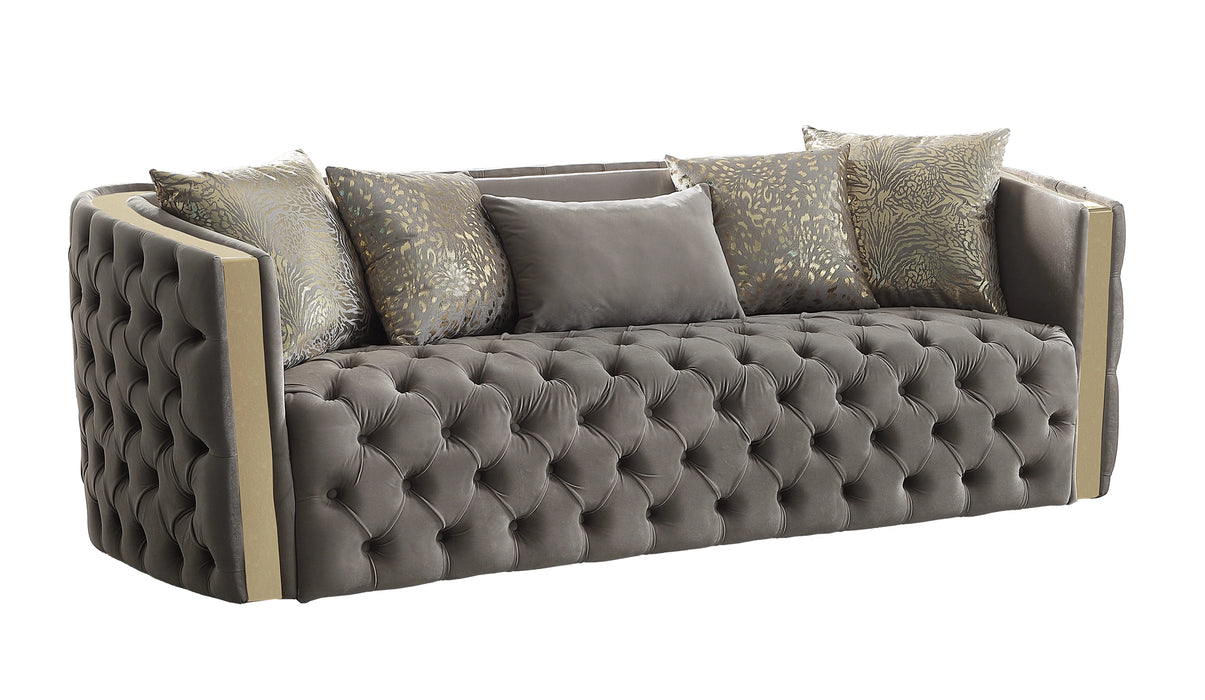 Naomi Sofa