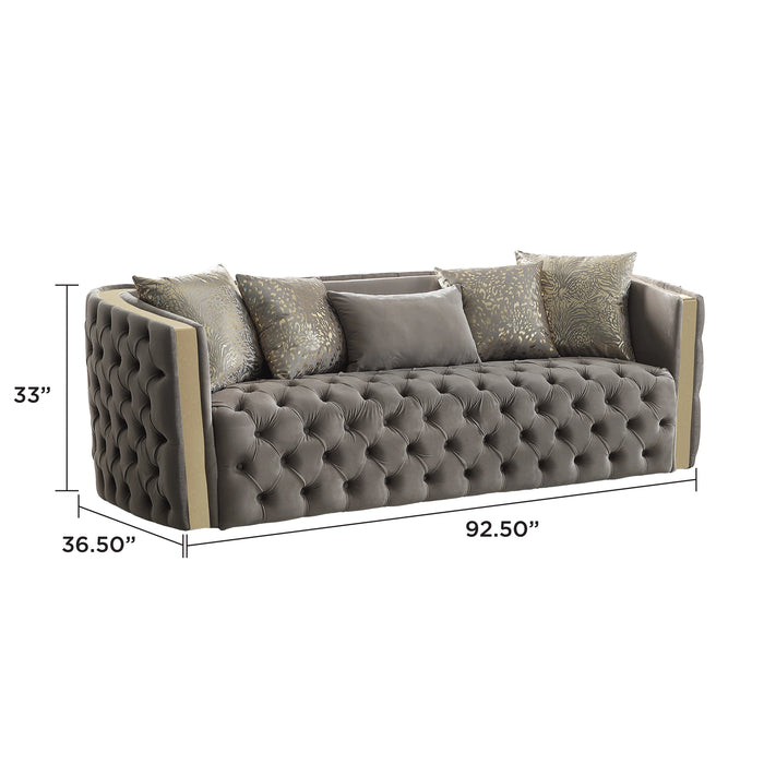 Naomi Sofa