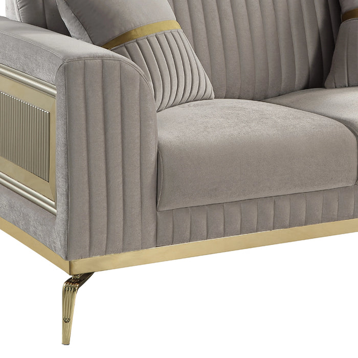 Antigua Loveseat