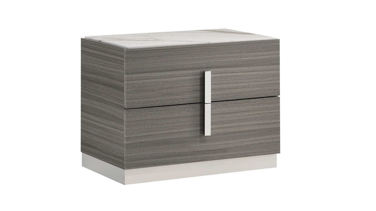 Altima Nightstand