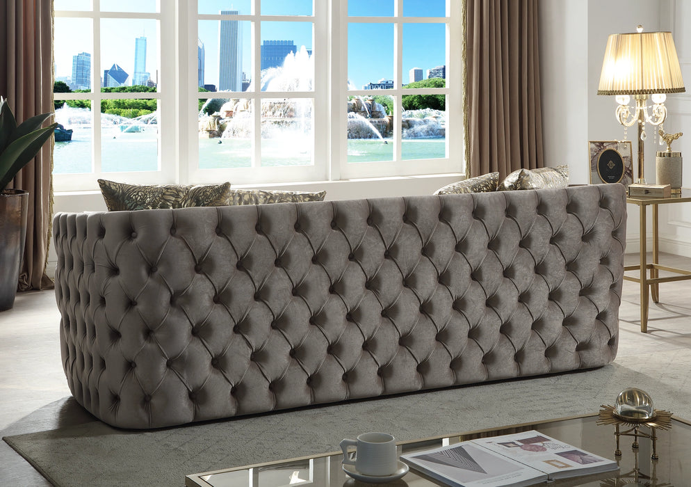 Naomi Sofa