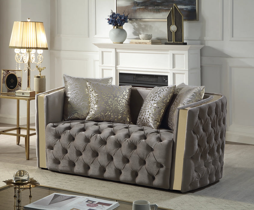 Naomi Loveseat