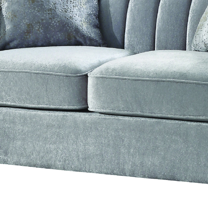 Velencia Loveseat