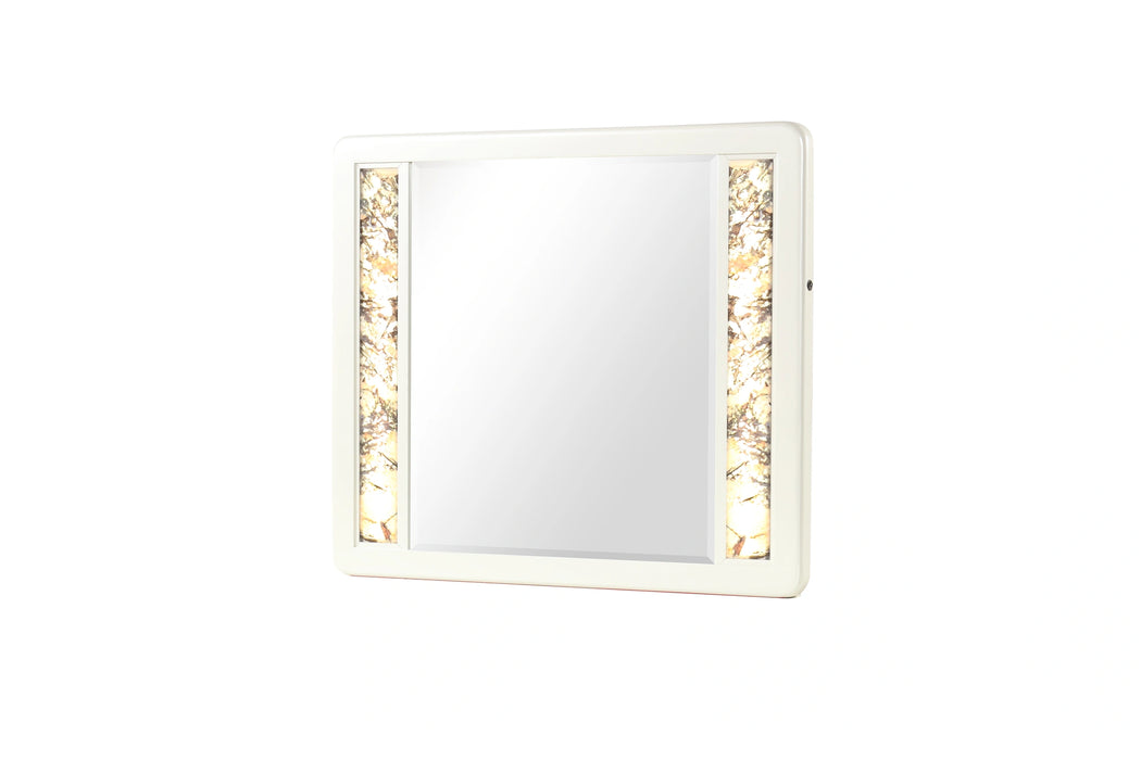 La pierre Mirror